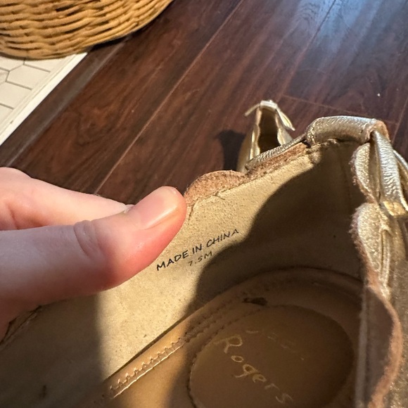 Jack Rogers Lucie Scalloped Ballet Flat sz. 7,.5 Gold - Picture 4 of 9